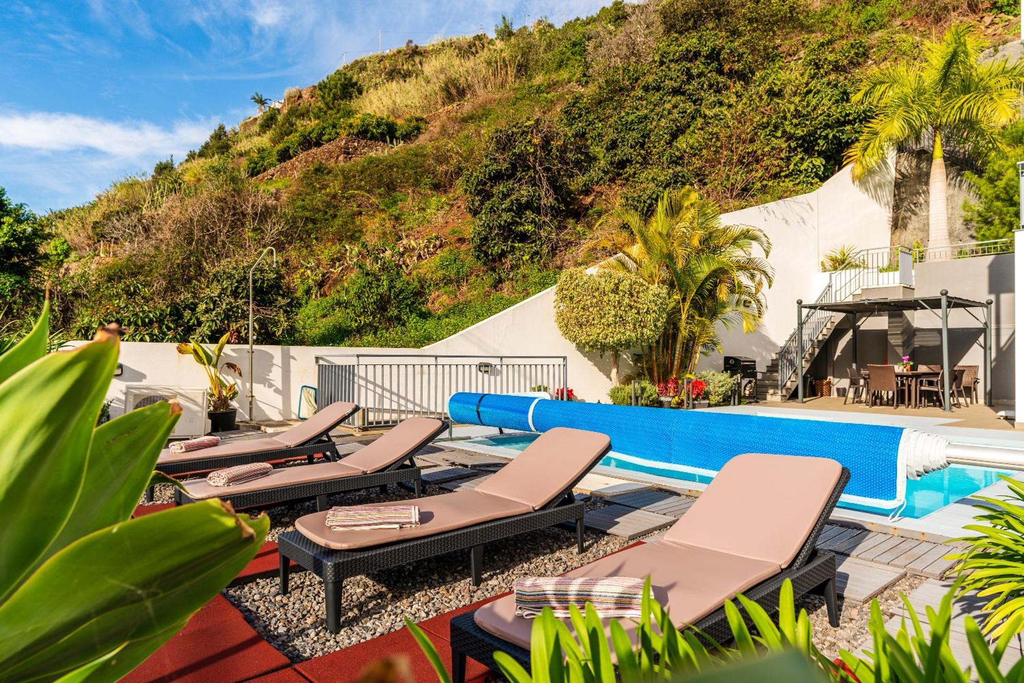Villa Nunes, Big Holiday House With Private Pool Calheta  Εξωτερικό φωτογραφία