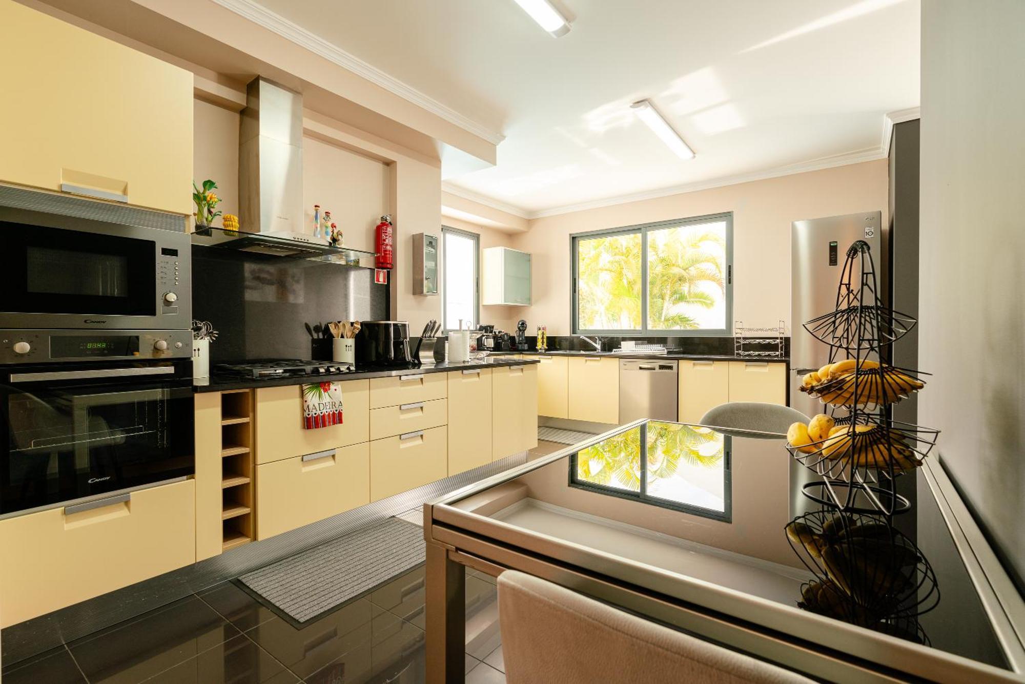 Villa Nunes, Big Holiday House With Private Pool Calheta  Εξωτερικό φωτογραφία