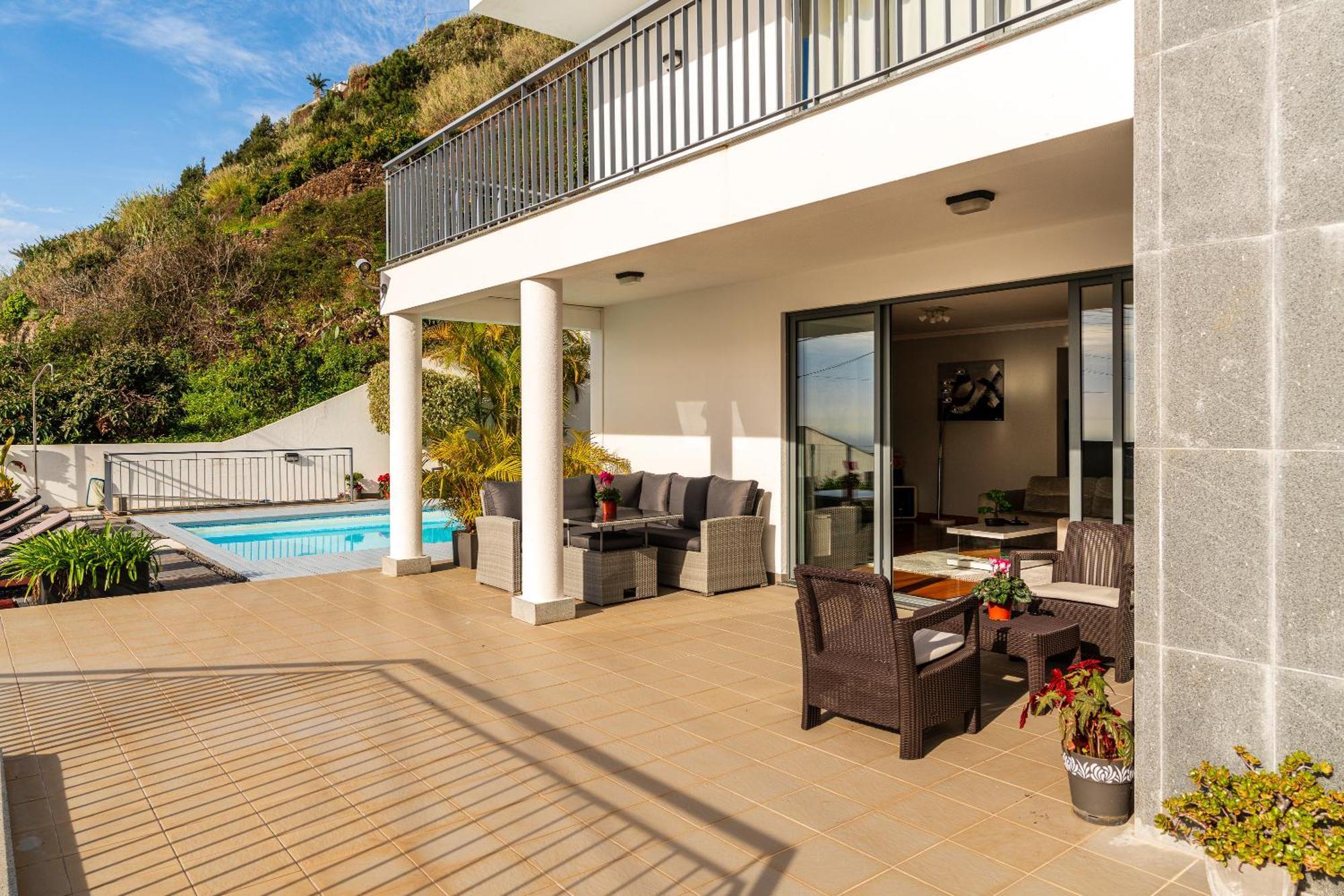 Villa Nunes, Big Holiday House With Private Pool Calheta  Εξωτερικό φωτογραφία